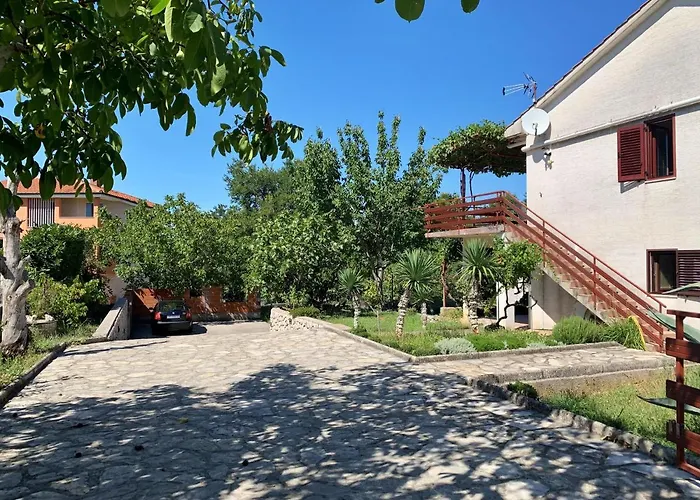 With Parking Space Silo, Krk - 18706 Διαμέρισμα *
